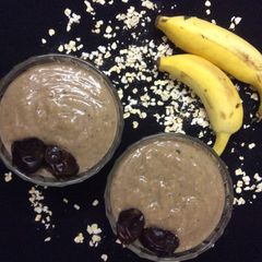 Oats, Dates And Banana Smoothie A picture of Oats, Dates And Banana Smoothie.