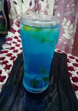 ब्लूलैगून (blue lagoon recipe in Hindi) रेसिपी मुख्य फोटो