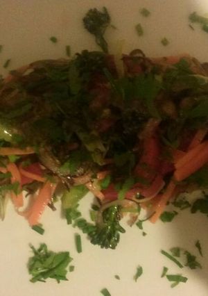Una foto de Salteado de verduras con bimi