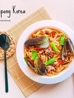 Foto resep Jjampong | Mie Seafood Kuah Pedas Korea dengan Bahan Lokal Indonesia