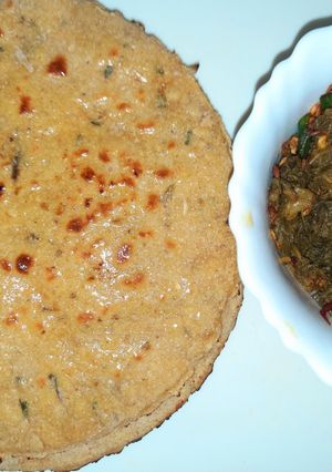 A picture of Makki ki roti.