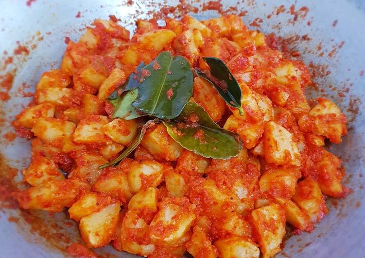 Easiest Way to Make Homemade Balado Kentang Pedas (Spicy Potatoes in Chilli Sauce)