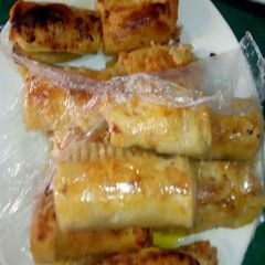 A picture of Sausage rolls.