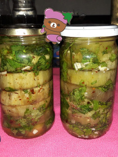 Una foto de Berenjenas al escabeche🍆receta ultra fácil
