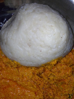 A picture of Egusi and tuwo.