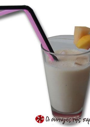Φωτογραφία της συνταγής Δροσιστικό Smoothie με Φρούτα και Γιαούρτι