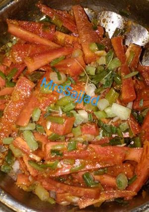 A picture of Jhatpat gajar achar.