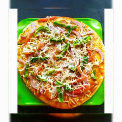 A picture of Vegetable pizza.
