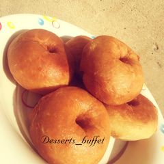 A picture of Plain donuts.