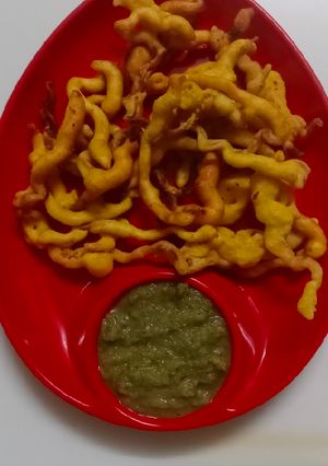 A picture of Maggi pakoda.