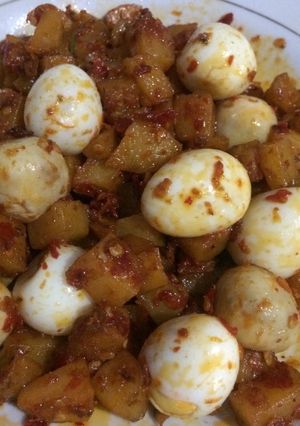 Foto resep Kentang Balado Telor Puyuh