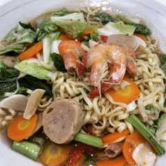 A picture of Mie kuah udang.