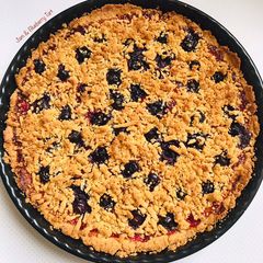 A picture of Budget Blueberry Crumble Tart.