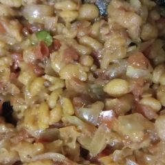 A picture of Besan pakodi.