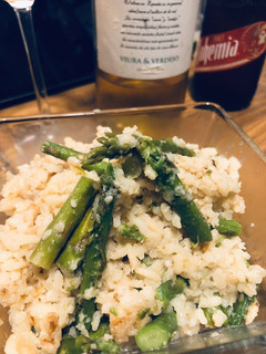 Una foto de Risotto con espárragos