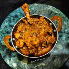 A picture of Spicy chicken masala.