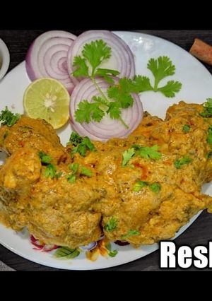 A picture of Reshmi Chicken masala.