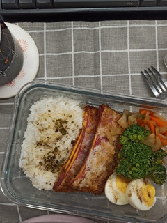 午餐便當 #14 (炸起司火腿) 的食譜成品照片