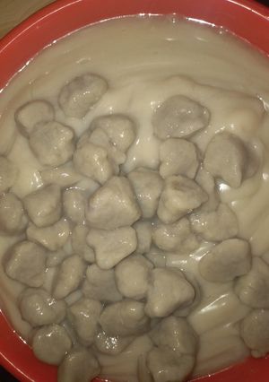 A picture of Jigba Kosu (lumpy pap).