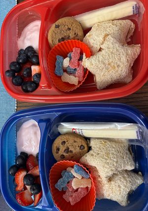 A picture of 4th of July Lunch.