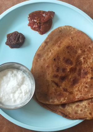 ક્વિક લસણ ચટણી પરાઠા રેસીપી મુખ્ય ફોટો