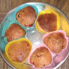 A picture of Vanilla tutti frutti muffin.