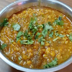 A picture of Meenja.