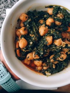 Una foto de Garbanzos con espinacas