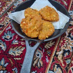 A picture of Parippu vada (Snacks).