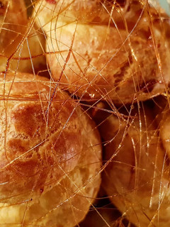 Foto di Croquembouche con crema chantilly al Brandy
