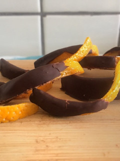 Una foto de Dulces de naranja y chocolate light 🍊🍫🍊🍫