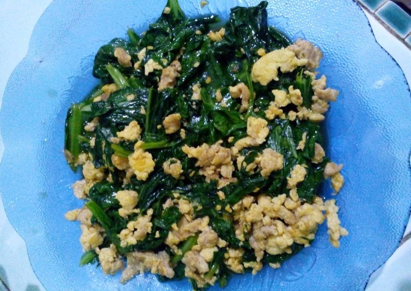 Tumis Sawi Orek Telor dan Daging ( ayam, Piggy, sapi) 