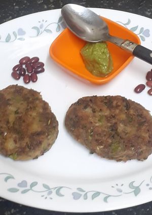 A picture of Rajma kebab.