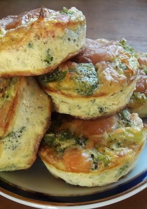 Una foto de Muffins de Brócoli y zanahoria