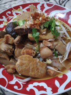รูปของ ก๋วยเตี๋ยวหลอดพะโล้