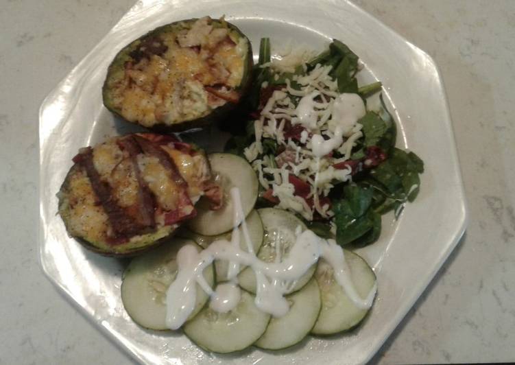 Recipe of Homemade Low carb keto cheese and bacon avacado boats