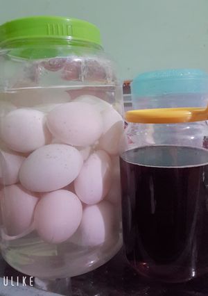 Hình của món Trứng muối và nước đường bánh nướng.