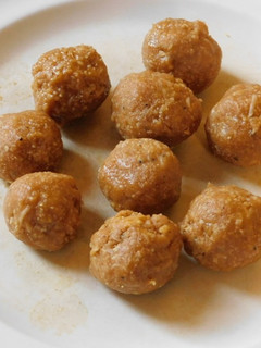 கமர்க்கட்டு (Kamarkattu recipe in tamil) செய்முறை முக்கிய புகைப்படம்