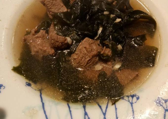 Korean Seaweed soup/ sup rumput laut Korea