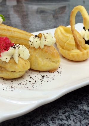 รูปของ Choux & Eclair
