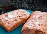 Una foto de budin de peras