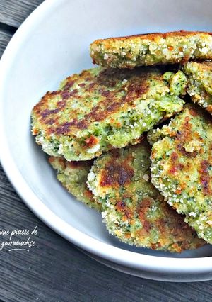Une photo de Croquettes de brocolis à la feta