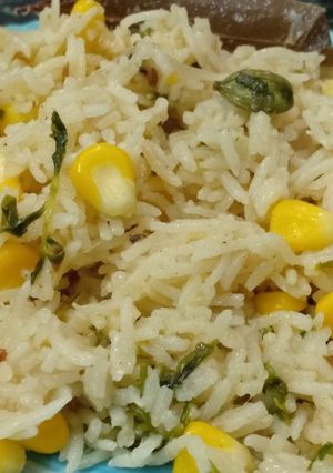 ஸ்வீட் கார்ன் புலாவ் (Sweet corn pulav recipe in Tamil) செய்முறை முக்கிய புகைப்படம்