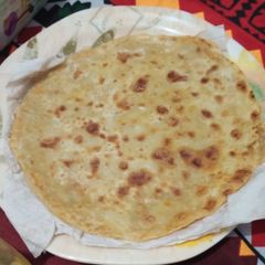 A picture of Aloo ka paratha.