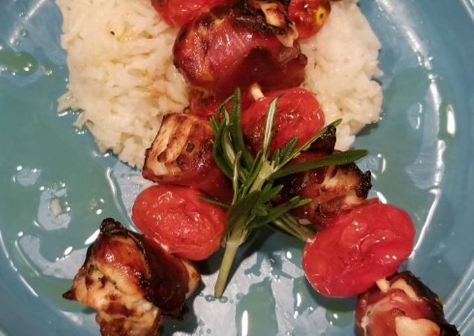 Easiest Way to Prepare Perfect Prosciutto wrapped chicken kebabs