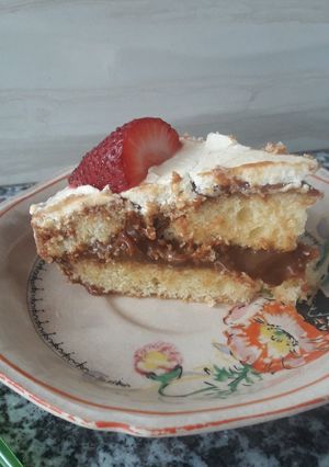 Una foto de Torta leche caliente (ideal bizcochuelo de cumpleaños)