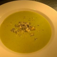 A picture of Broccoli and Stilton soup.