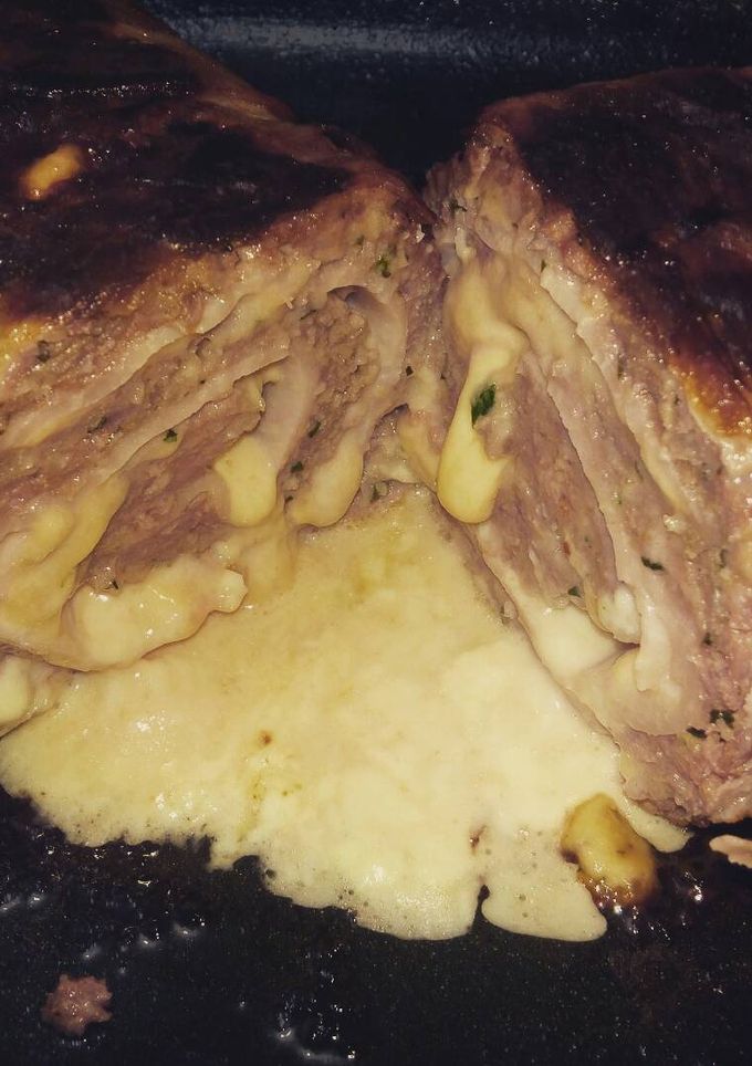Una foto de Pan de carne envuelto en panceta