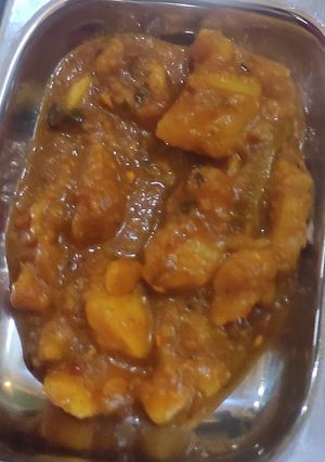आलू की सब्जी(aloo ki sabzi recipe in hindi) रेसिपी मुख्य फोटो