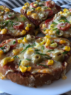 Megúszós pizza reggelire🙃🍕 recept fotója